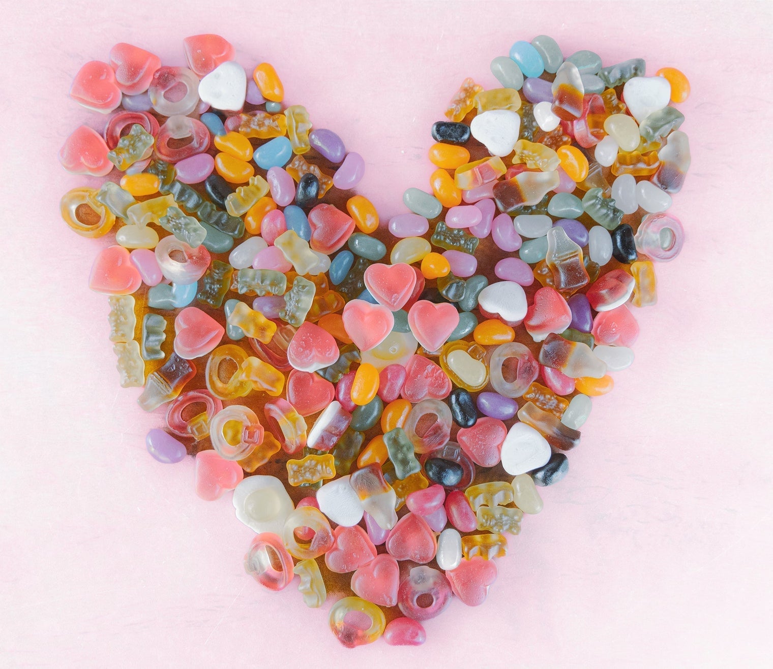 5 Creative Valentine’s Day Ideas For Instagram & TikTok